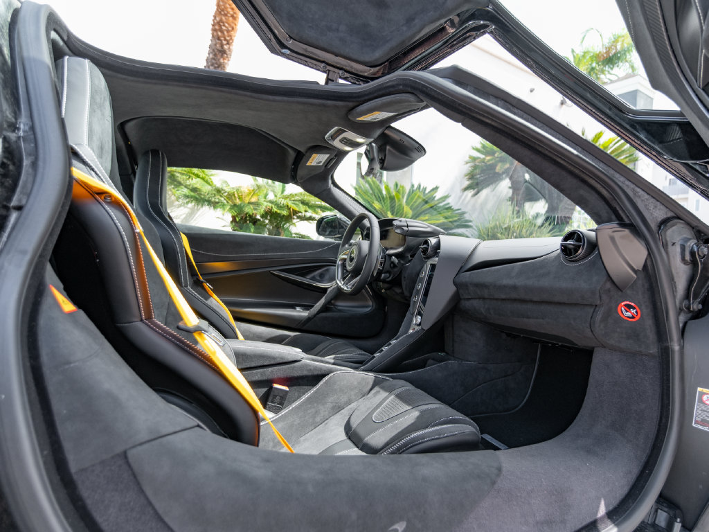 New 2027 McLaren 750S photo 10