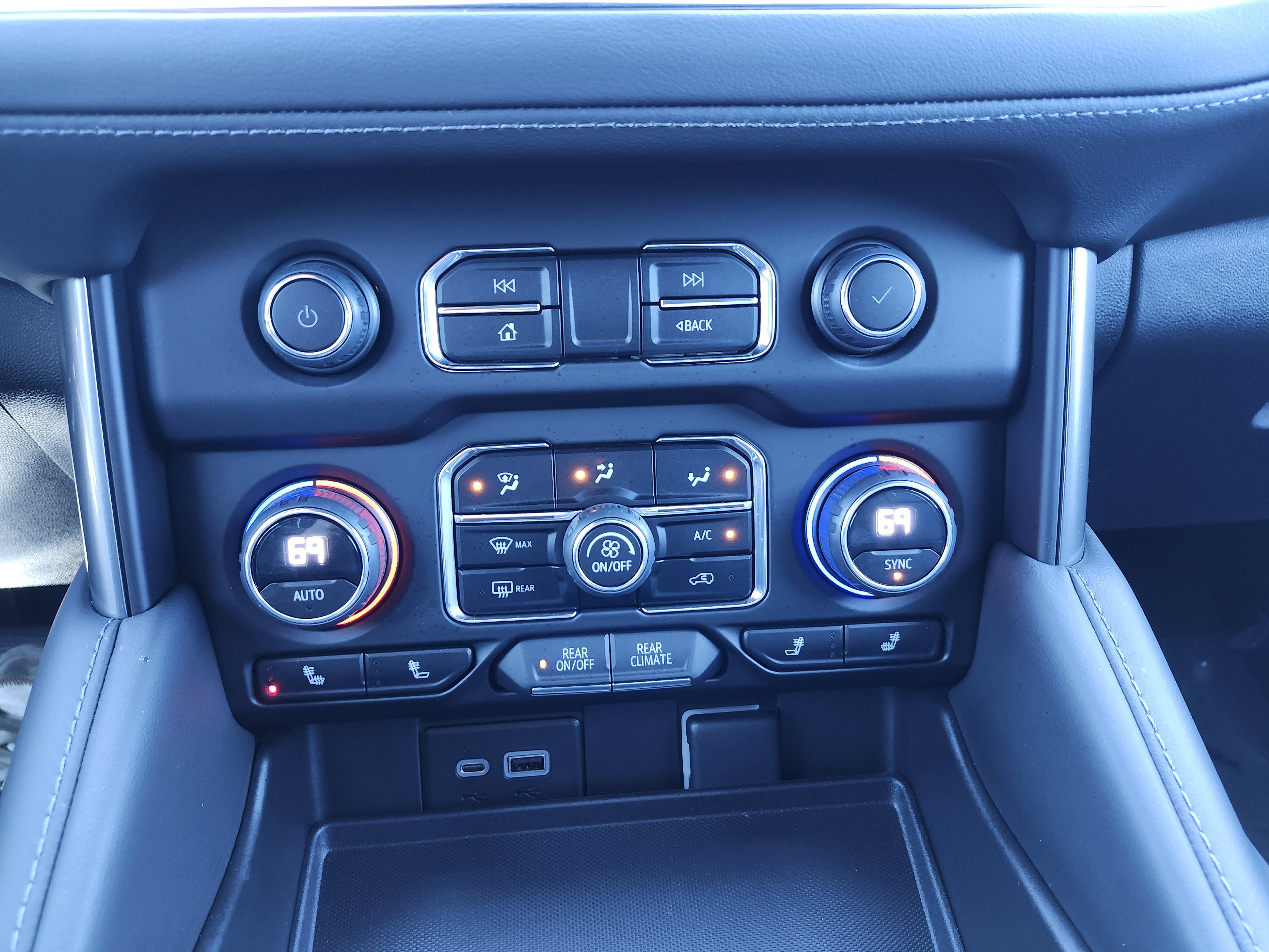 2023 Chevrolet Suburban Z71