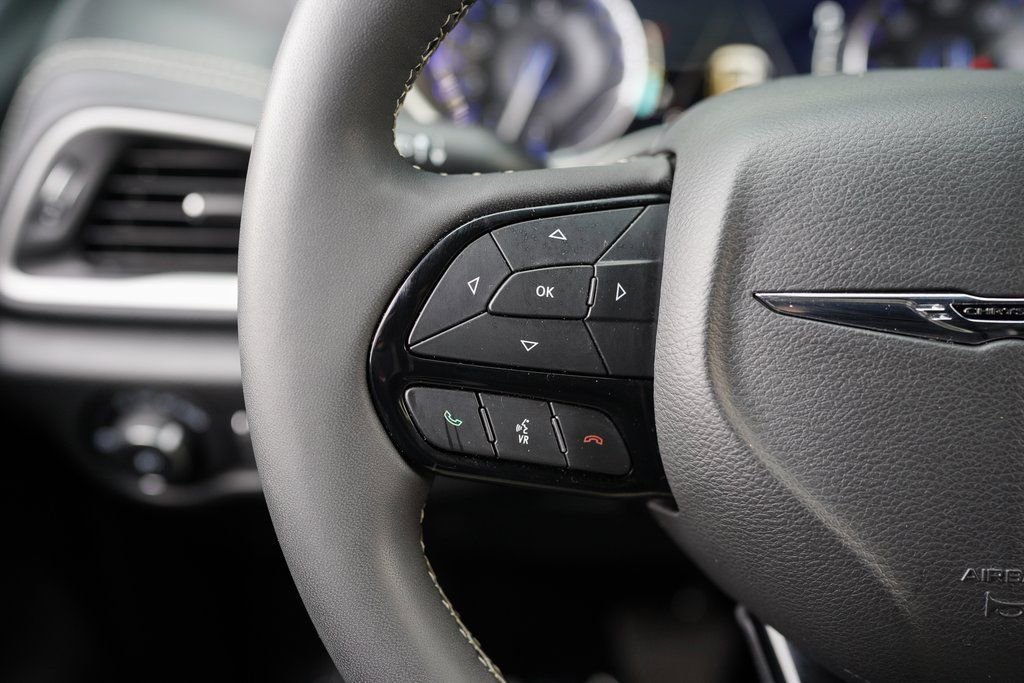 2022 Chrysler Pacifica Touring-L