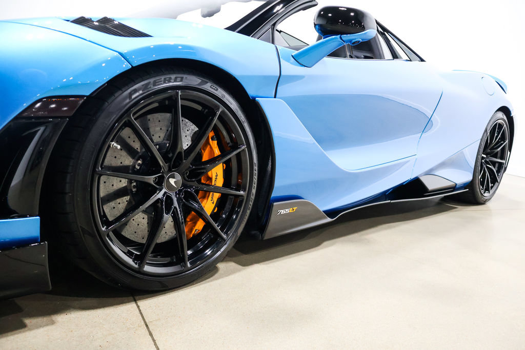 Used 2022 McLaren 765LT photo 42