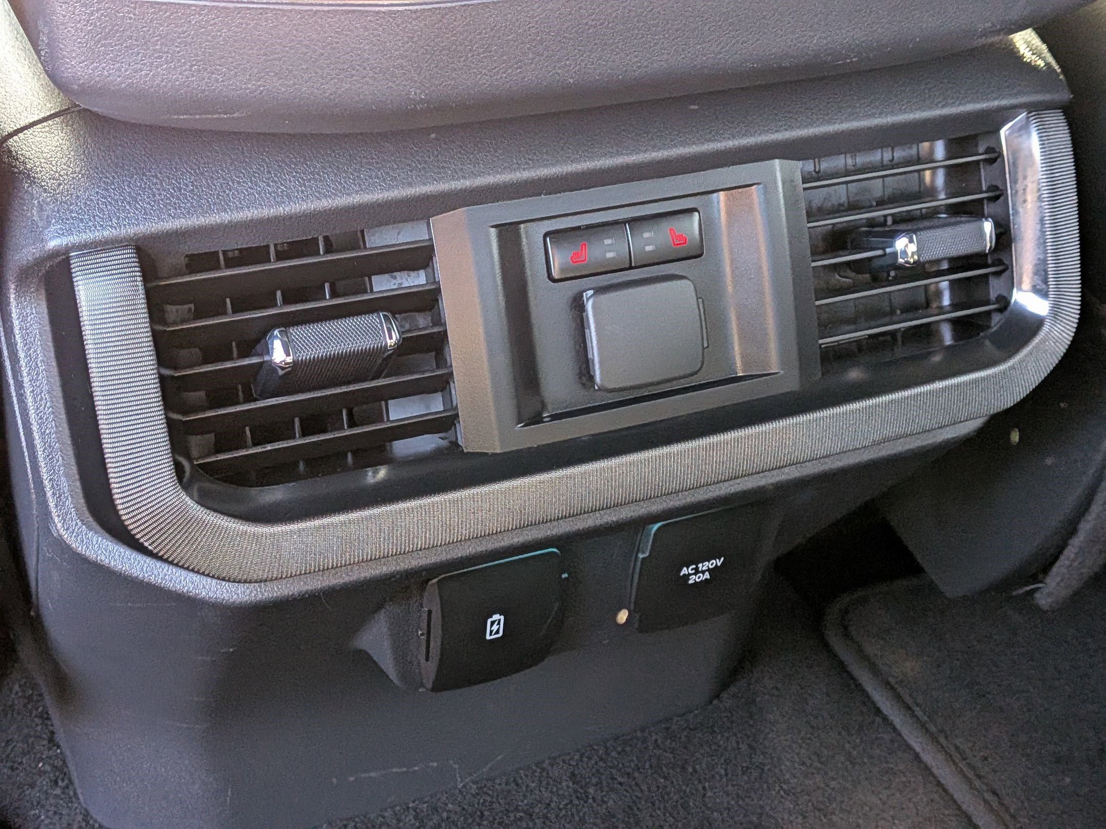 2023 Ford F150 Platinum