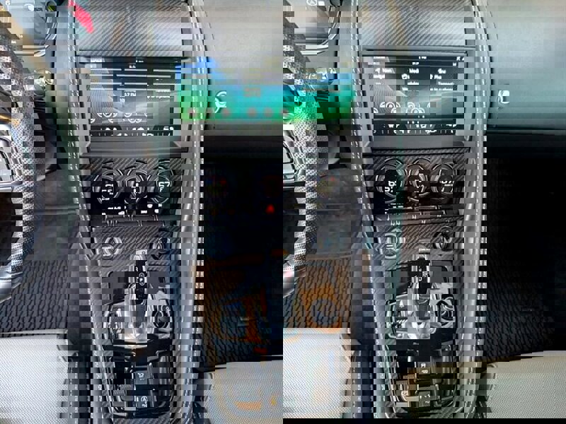 2021 Jaguar F-TYPE R