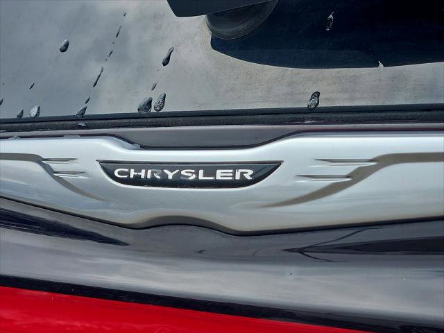 2024 Chrysler Pacifica Touring-L