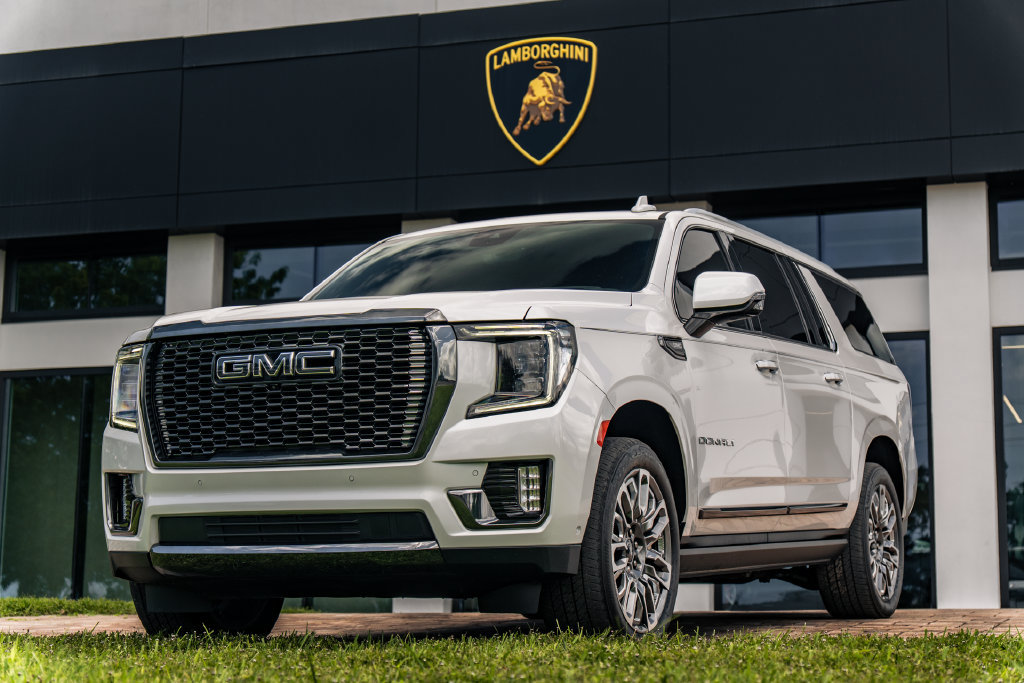Used 2024 GMC Yukon XL Denali Ultimate