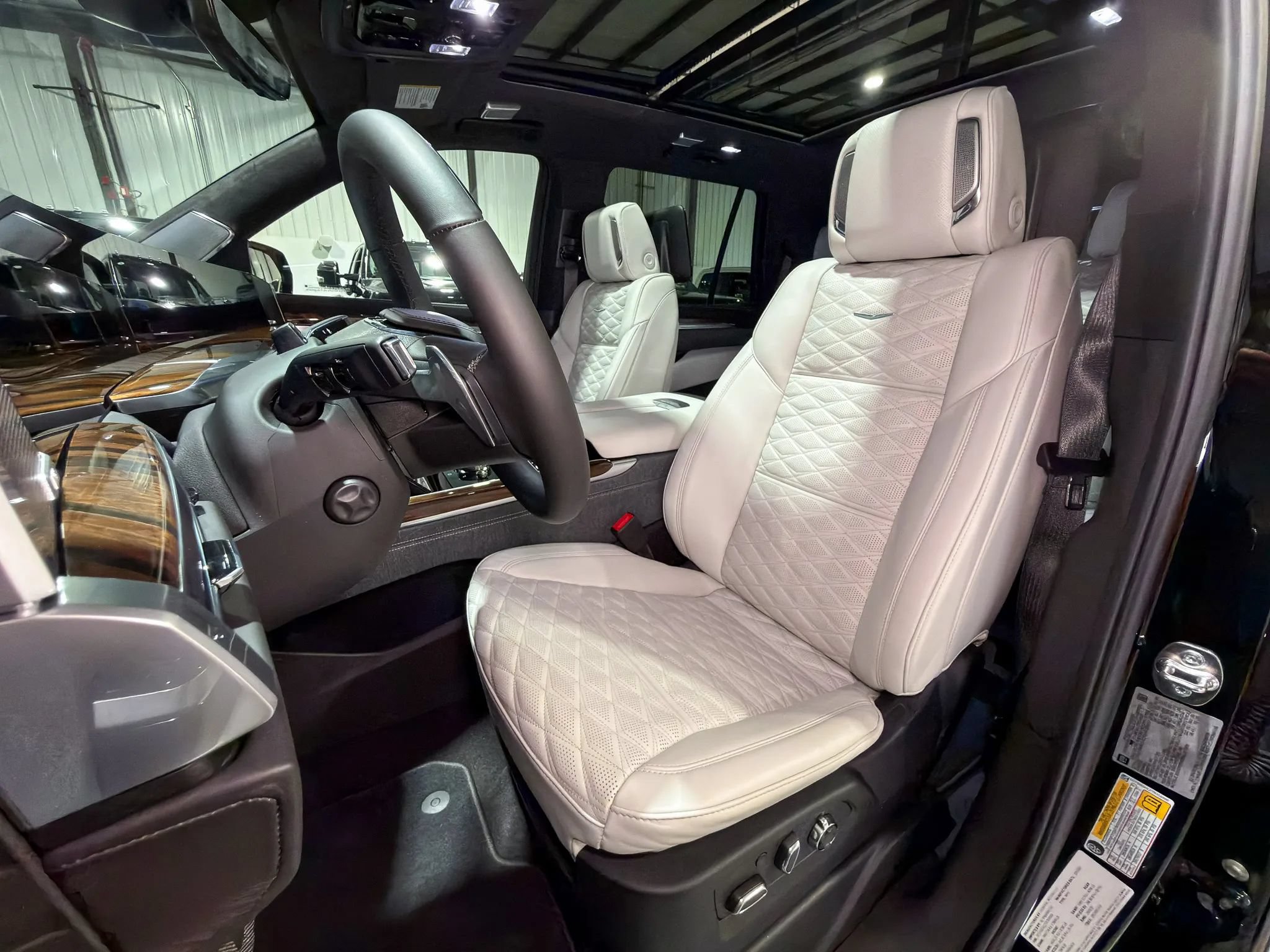 2026 Cadillac Escalade Platinum Sport - Photo 22