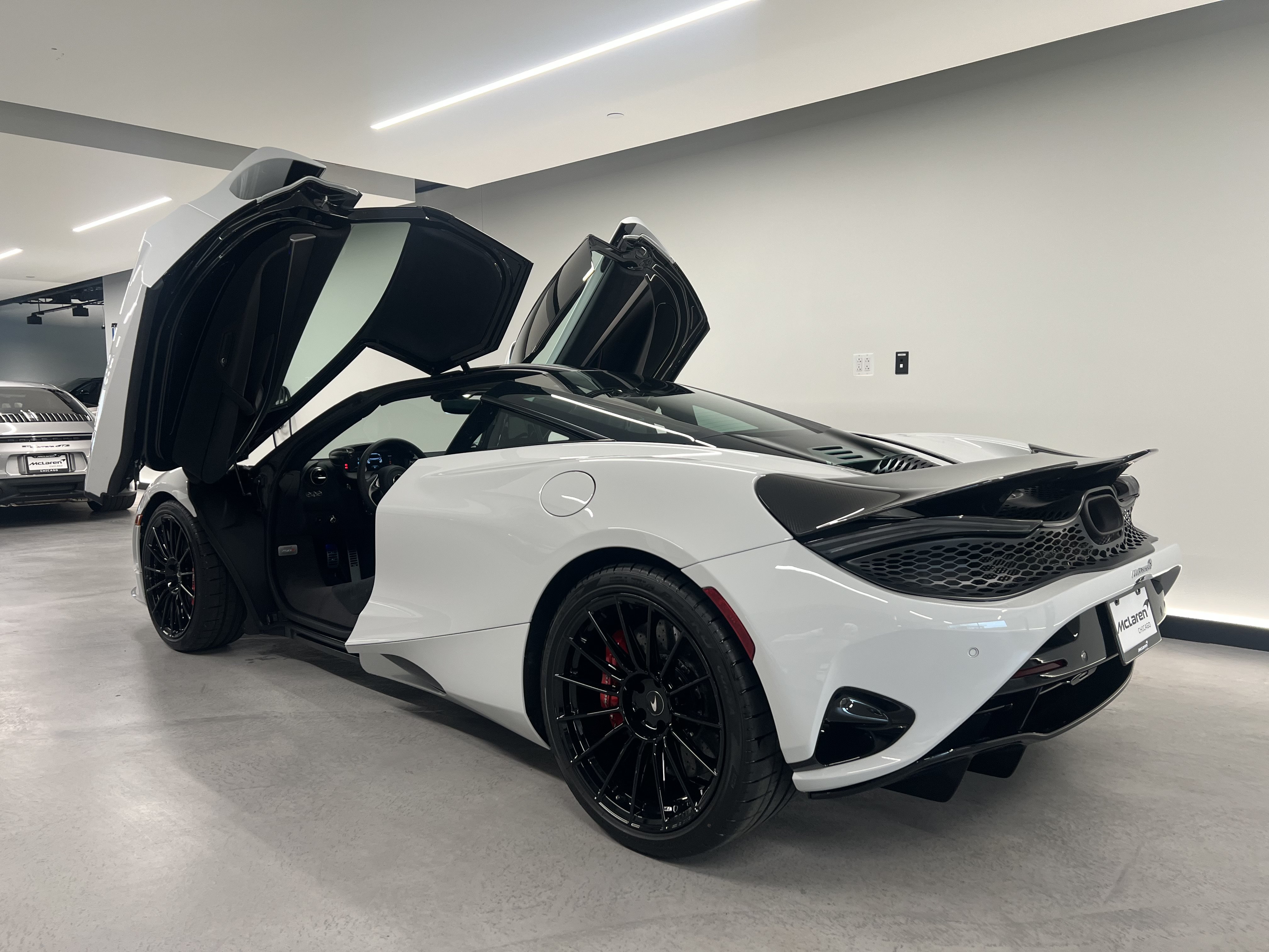 New 2027 McLaren 750S photo 15