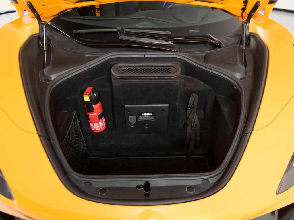Used 2021 McLaren 765LT photo 41