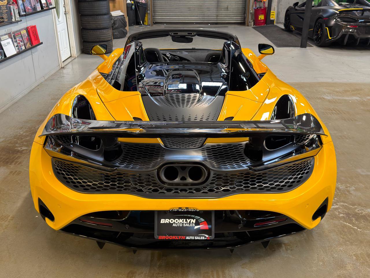 Used 2024 McLaren 750S Spider photo 8