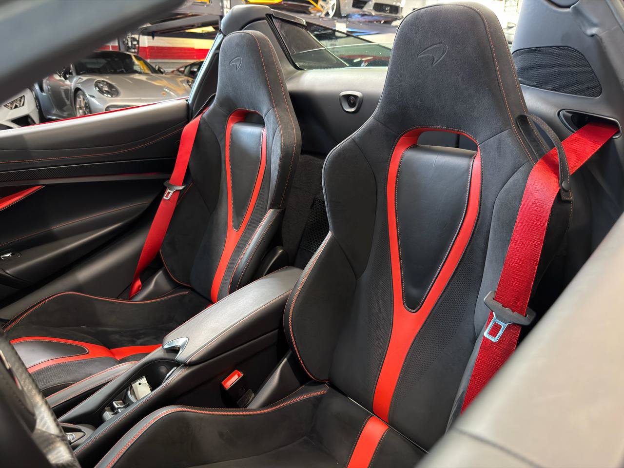 Used 2022 McLaren 720S Spider photo 31