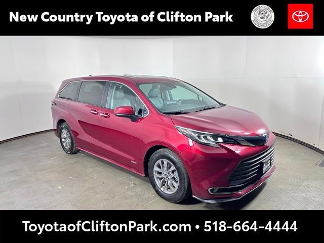 Used 2021 Toyota Sienna XLE