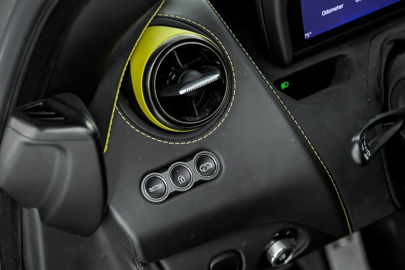Used 2018 McLaren 720S photo 25