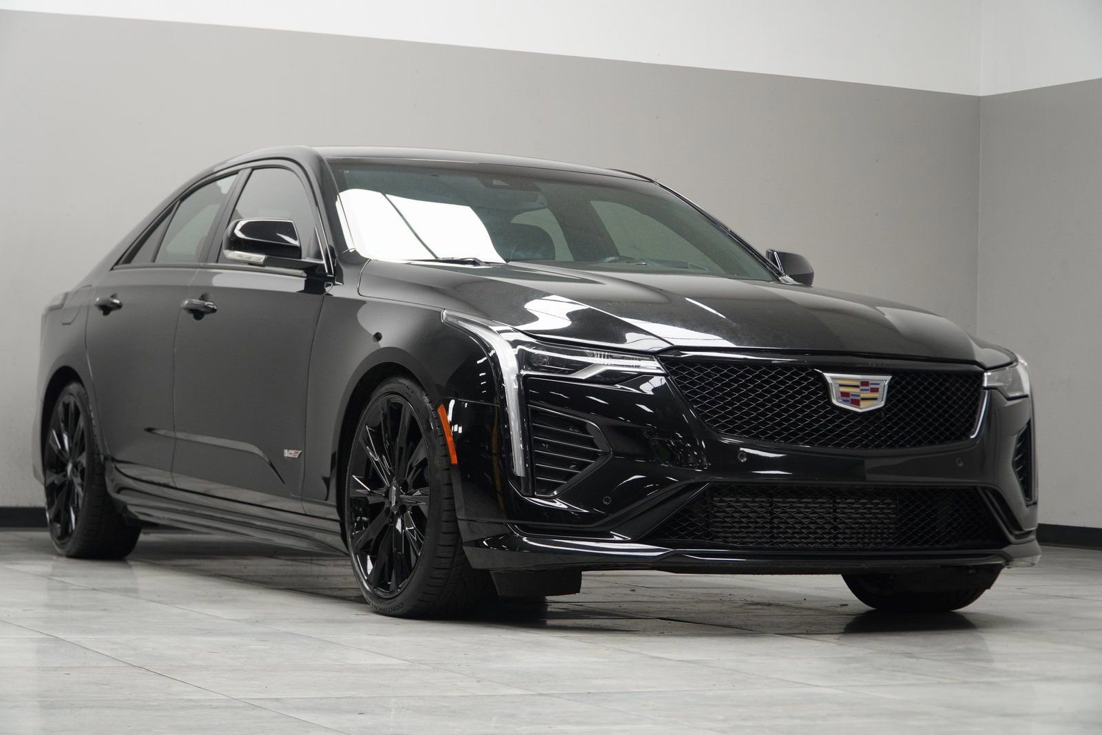 2023 Cadillac CT4 V
