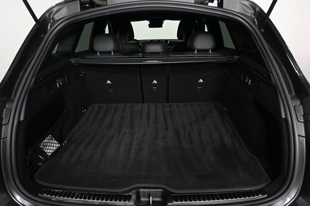 2024 Mercedes-Benz GLC 300