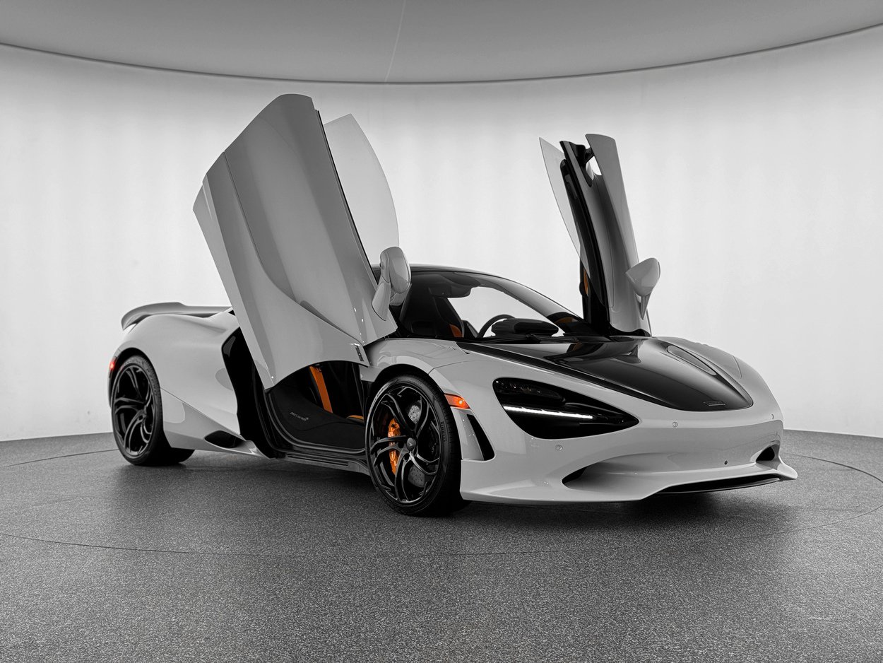 Used 2026 McLaren 750S Spider photo 8