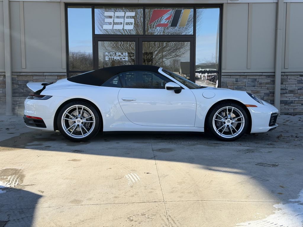 2021 Porsche 911 Carrera