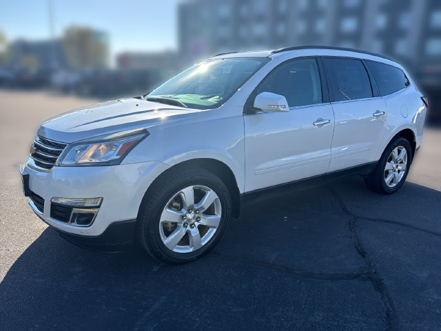 Used 2017 Chevrolet Traverse LT w/ Style and Technology Package