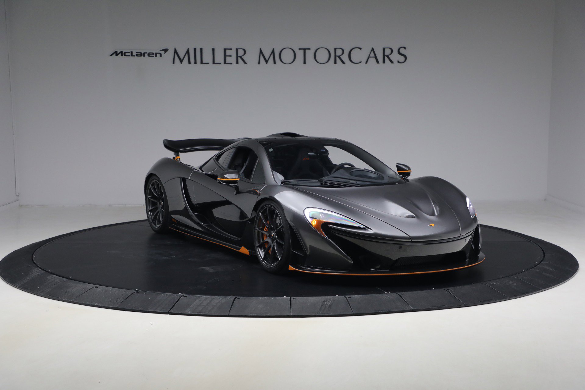Used 2014 McLaren P1 photo 11