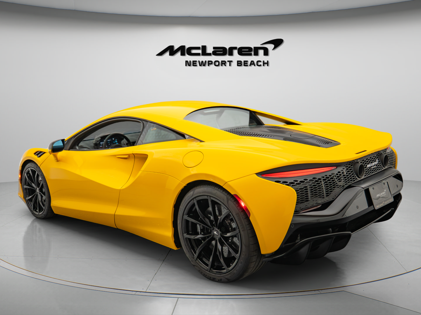 Used 2024 McLaren Artura