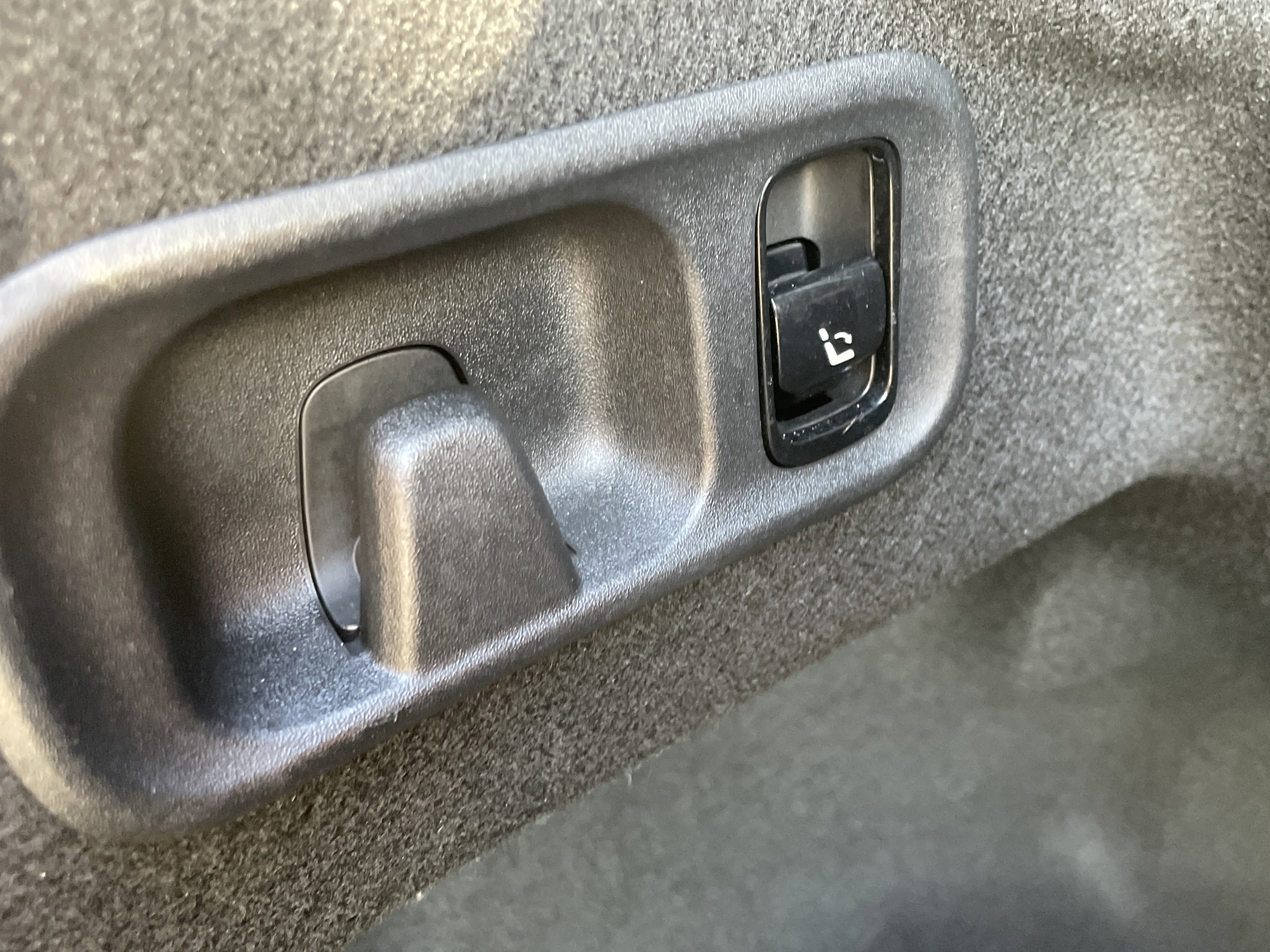 2025 Mercedes-Benz C 300 Sedan