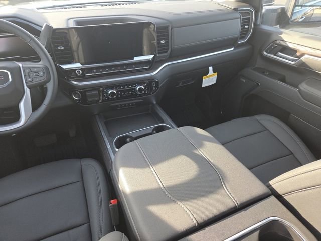 2025 GMC Sierra 3500 SLT