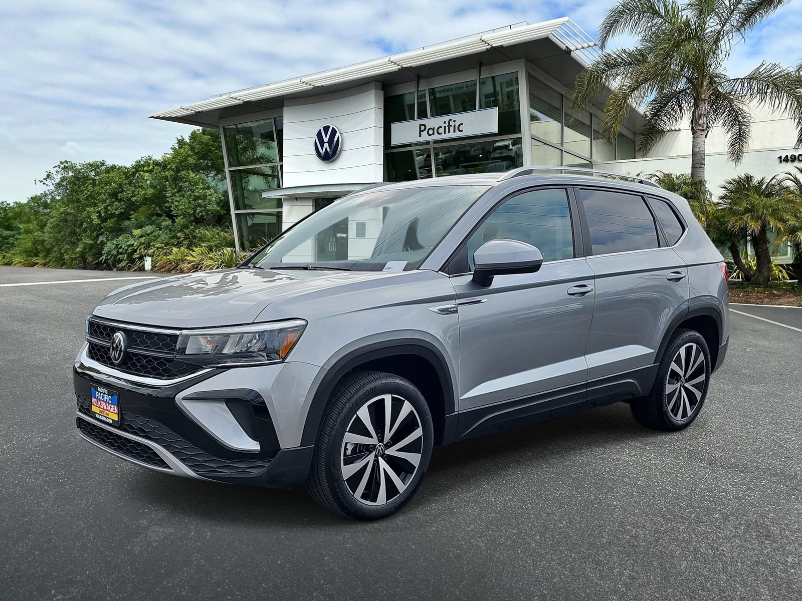 Used 2023 Volkswagen Taos SE
