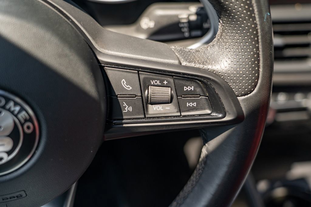 2022 Alfa Romeo Giulia Veloce