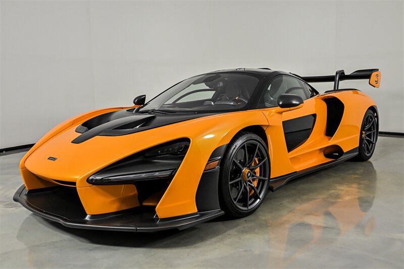 Used 2019 McLaren Senna photo 9