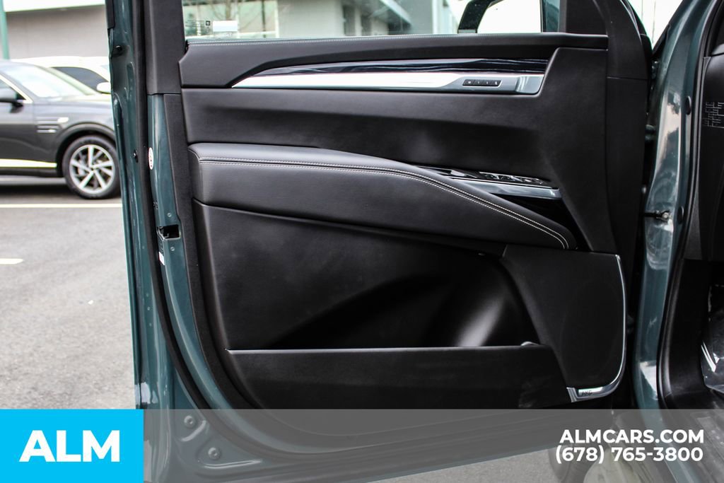 2025 Cadillac Escalade Sport