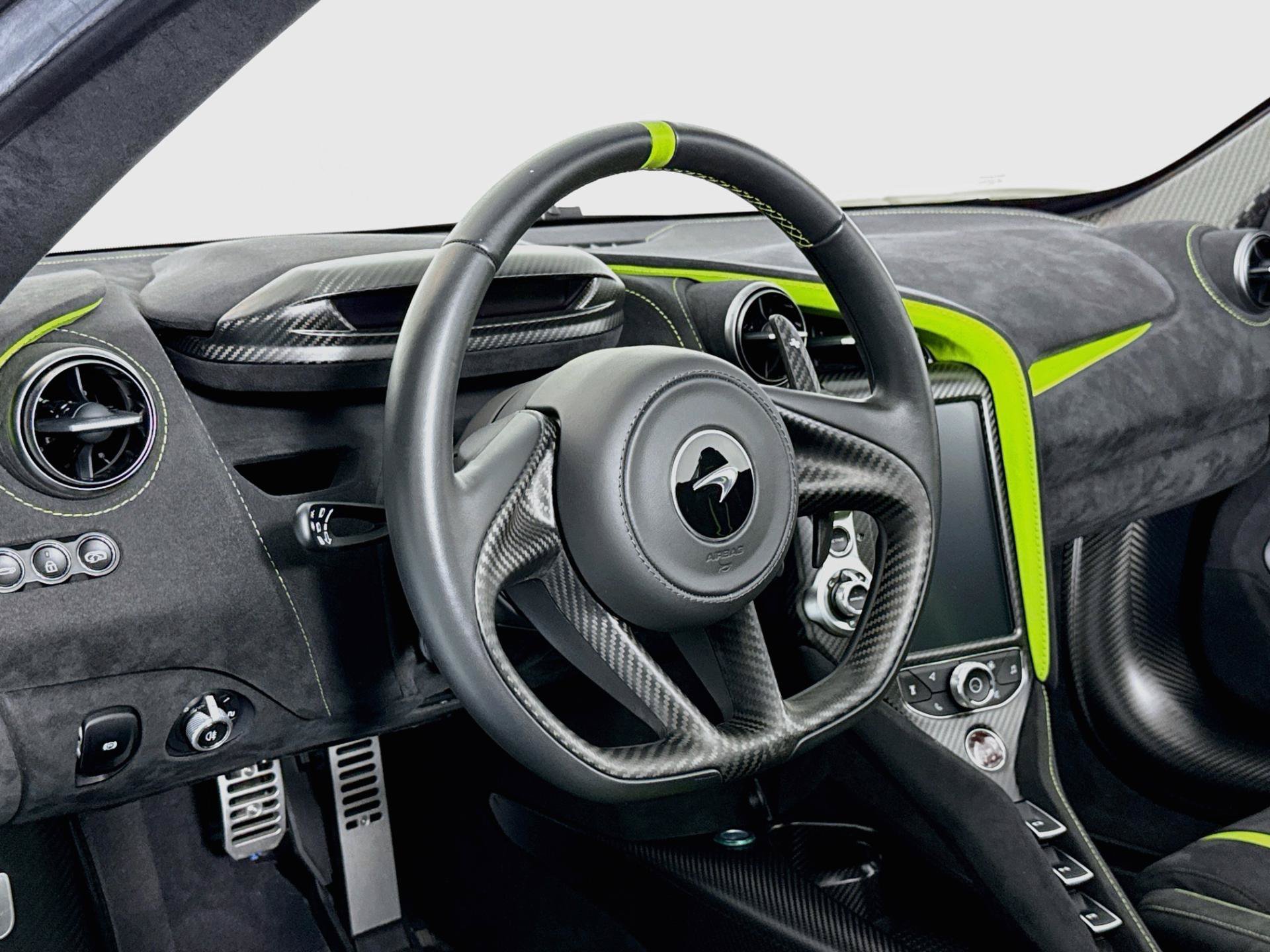Used 2022 McLaren 765LT photo 12