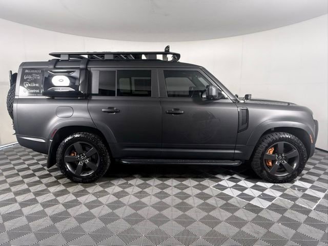 2023 Land Rover Defender 130 SE