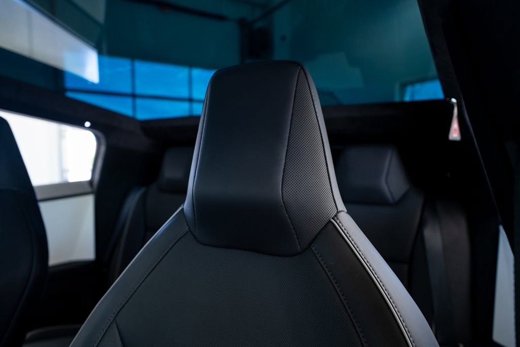 2024 Tesla Cybertruck AWD Crew Cab