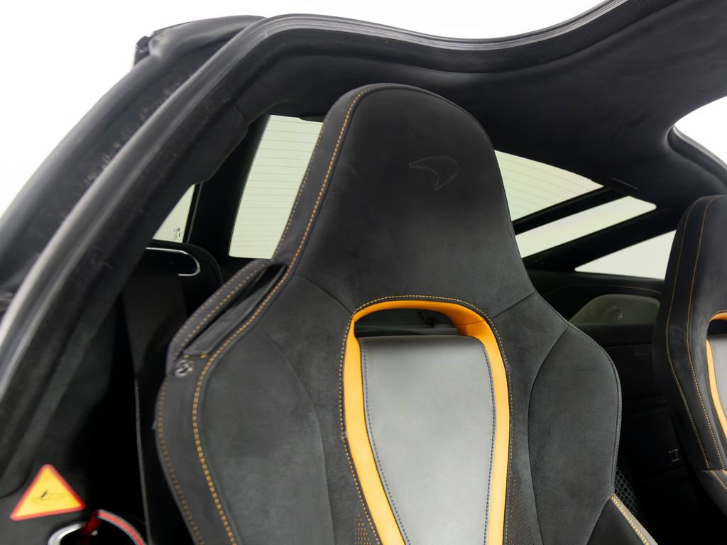 Used 2019 McLaren 720S photo 31