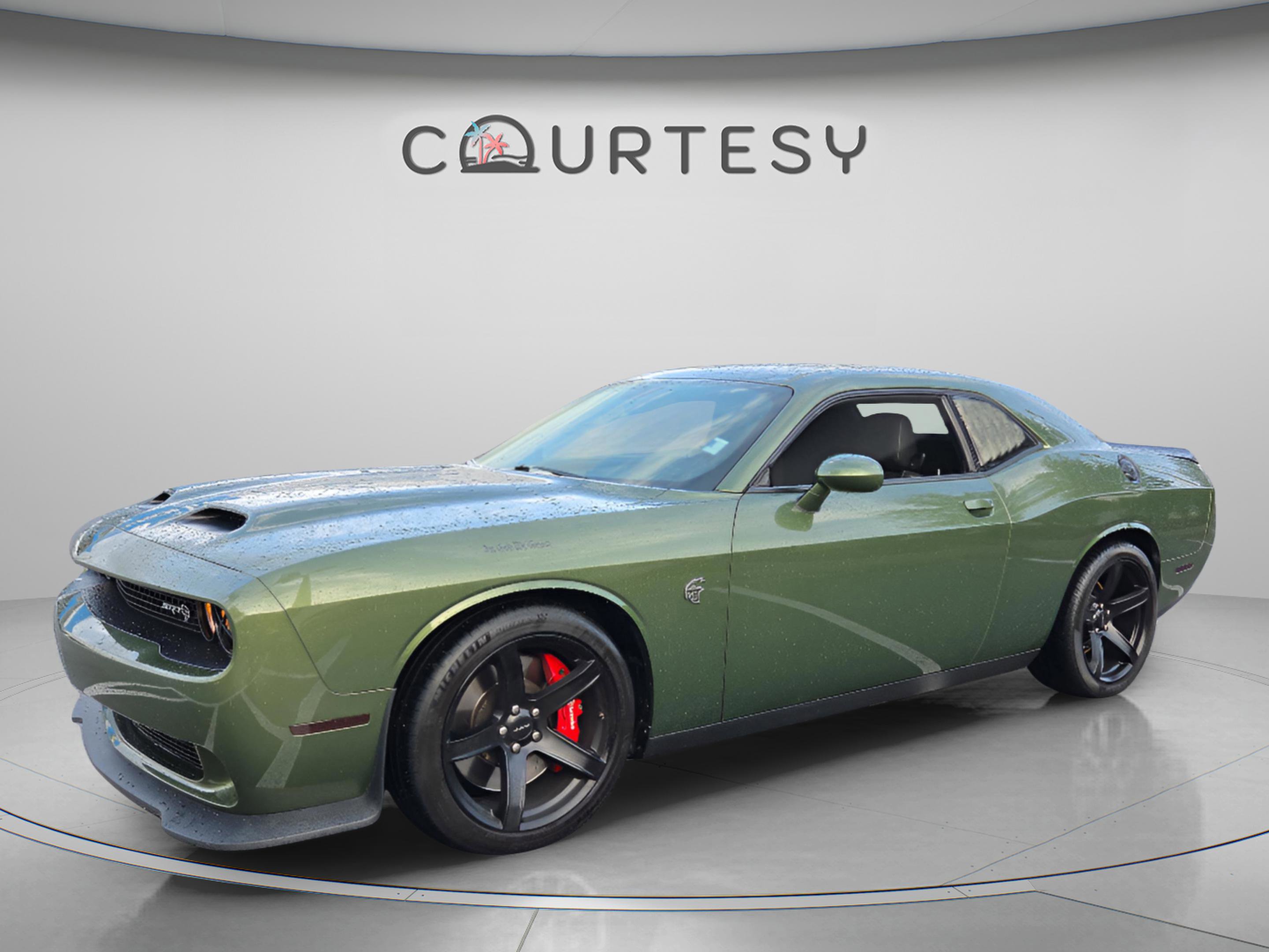 challenger チャレンジャー　加工パーカ　エメラルドグリーン　XL Used Green Dodge Challenger for Sale Near Me in Tampa, FL - Autotrader