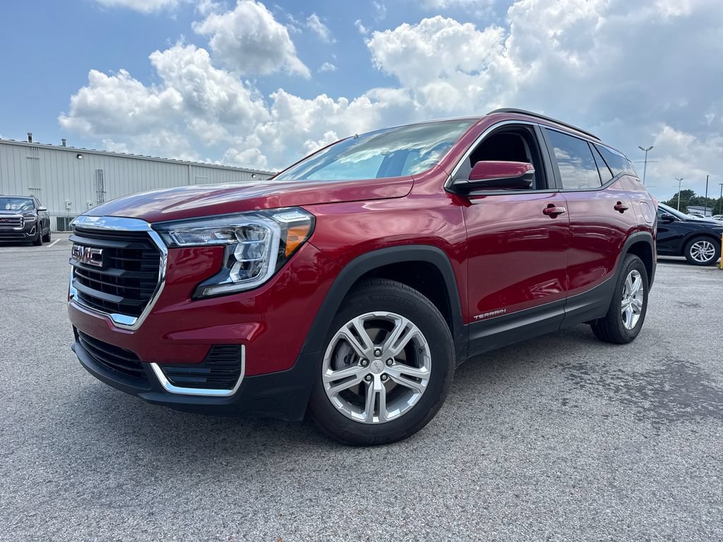 Used 2024 GMC Terrain SLE w/ Driver Convenience Package