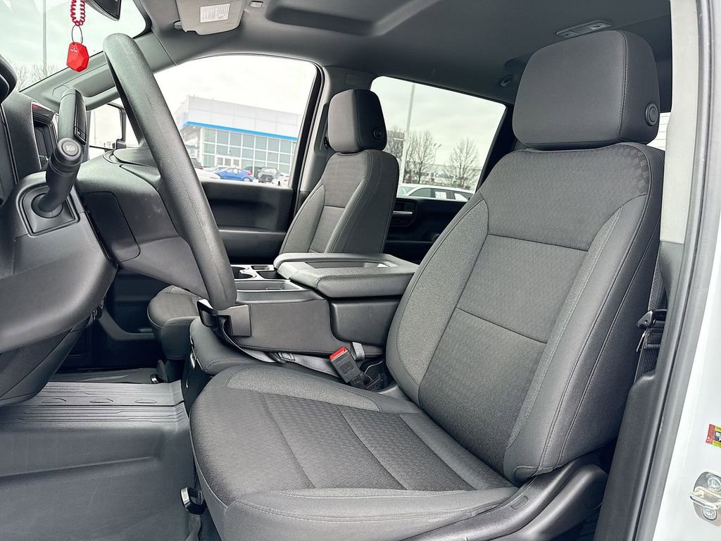 2024 GMC Sierra 2500 Pro