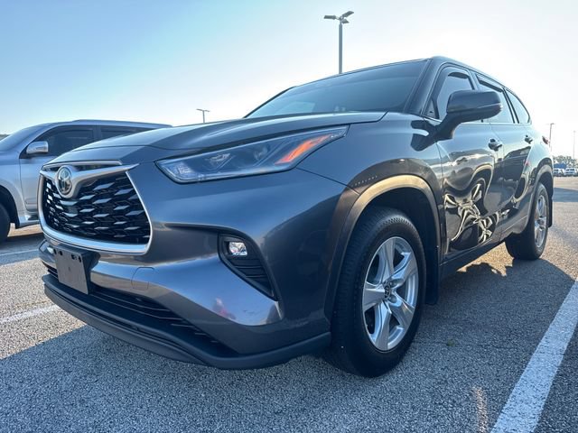Used 2021 Toyota Highlander LE