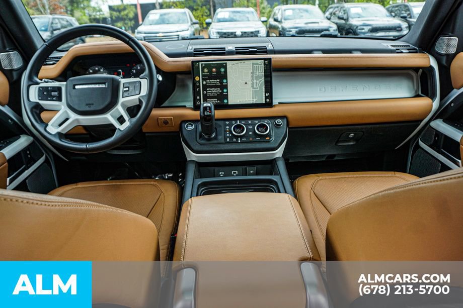 2023 Land Rover Defender 130 SE