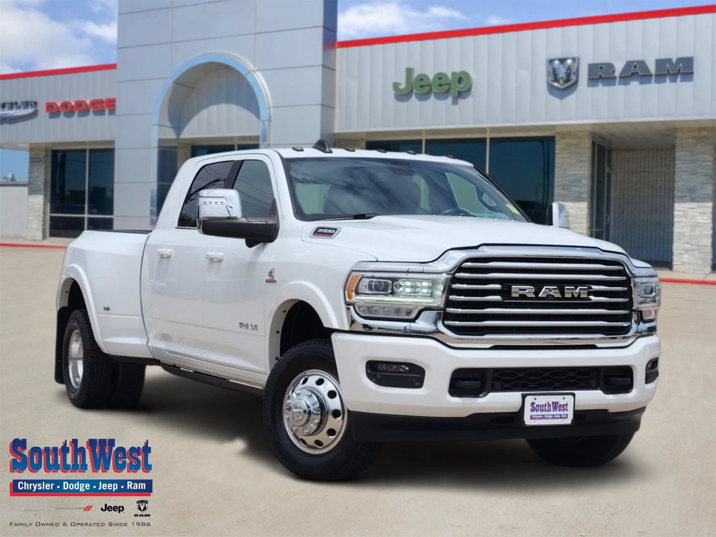 Used 2024 RAM 3500 Limited w/ Towing Technology Group
