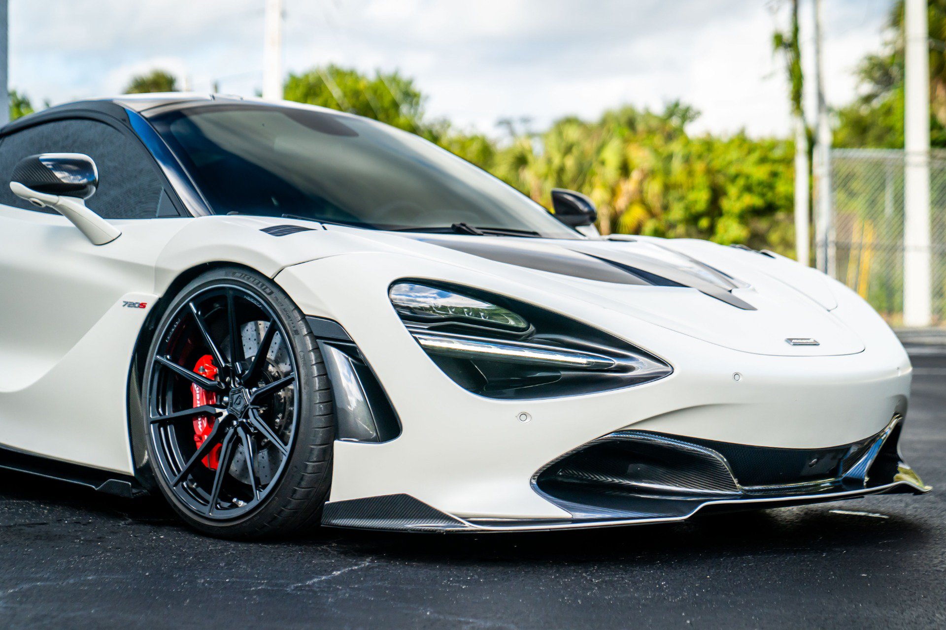 Used 2018 McLaren 720S Performance photo 39