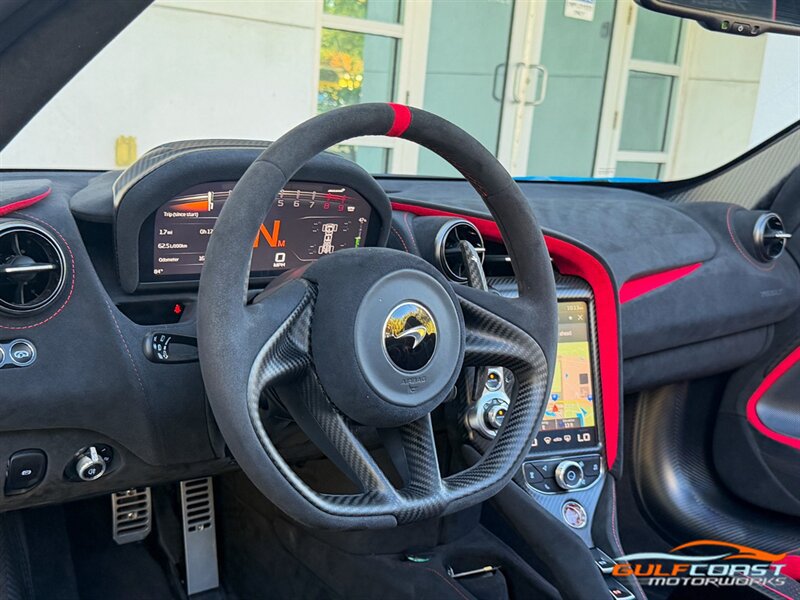 Used 2022 McLaren 765LT photo 14