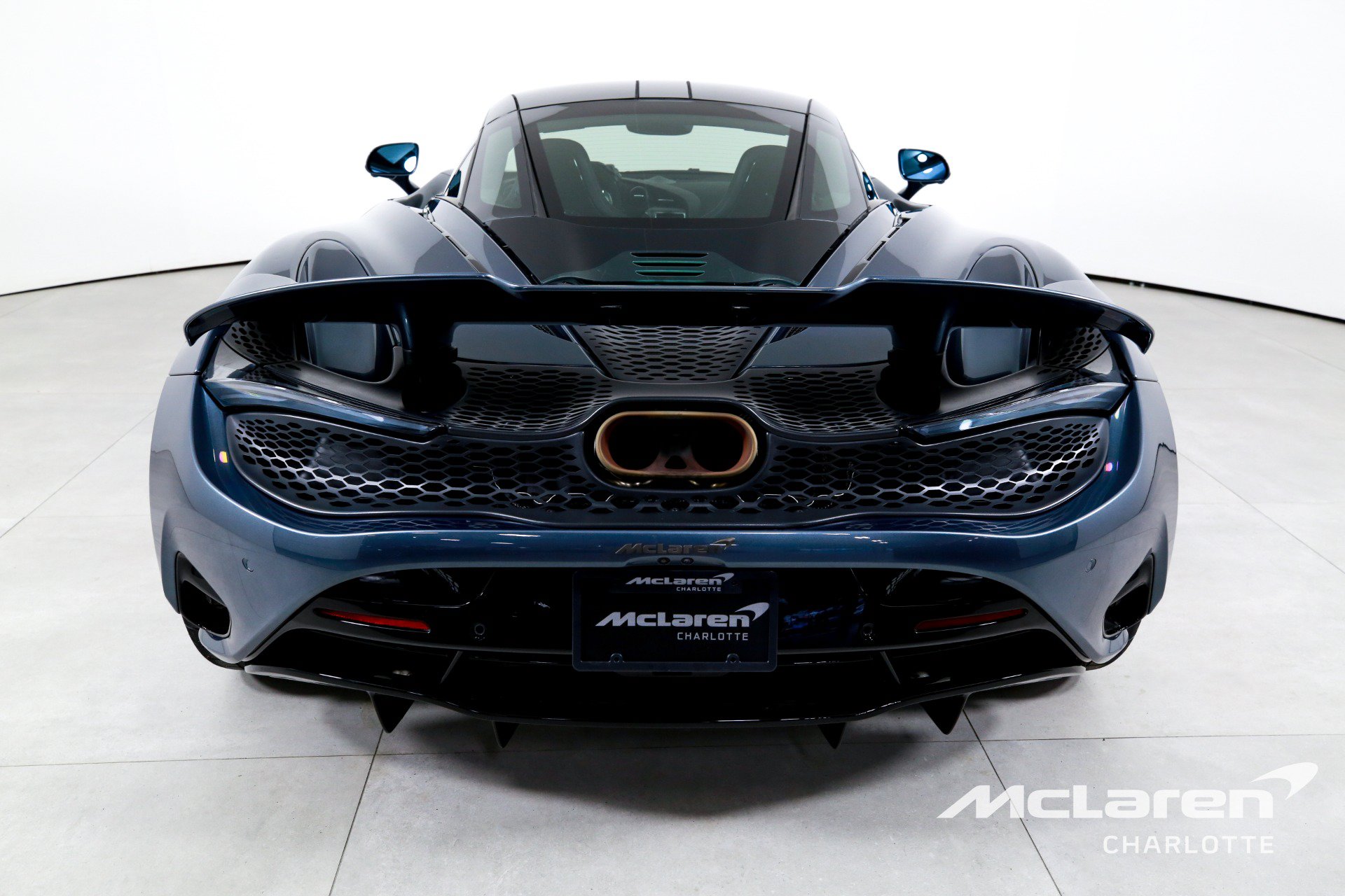 Used 2025 McLaren 750S photo 8