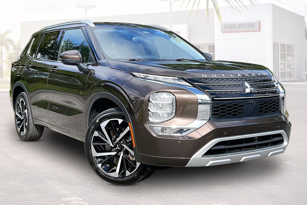 Used 2024 Mitsubishi Outlander SEL