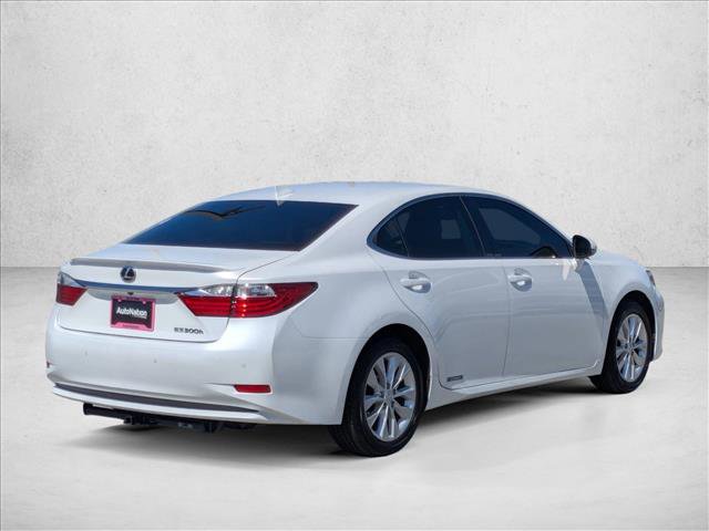 2015 Lexus ES 300h