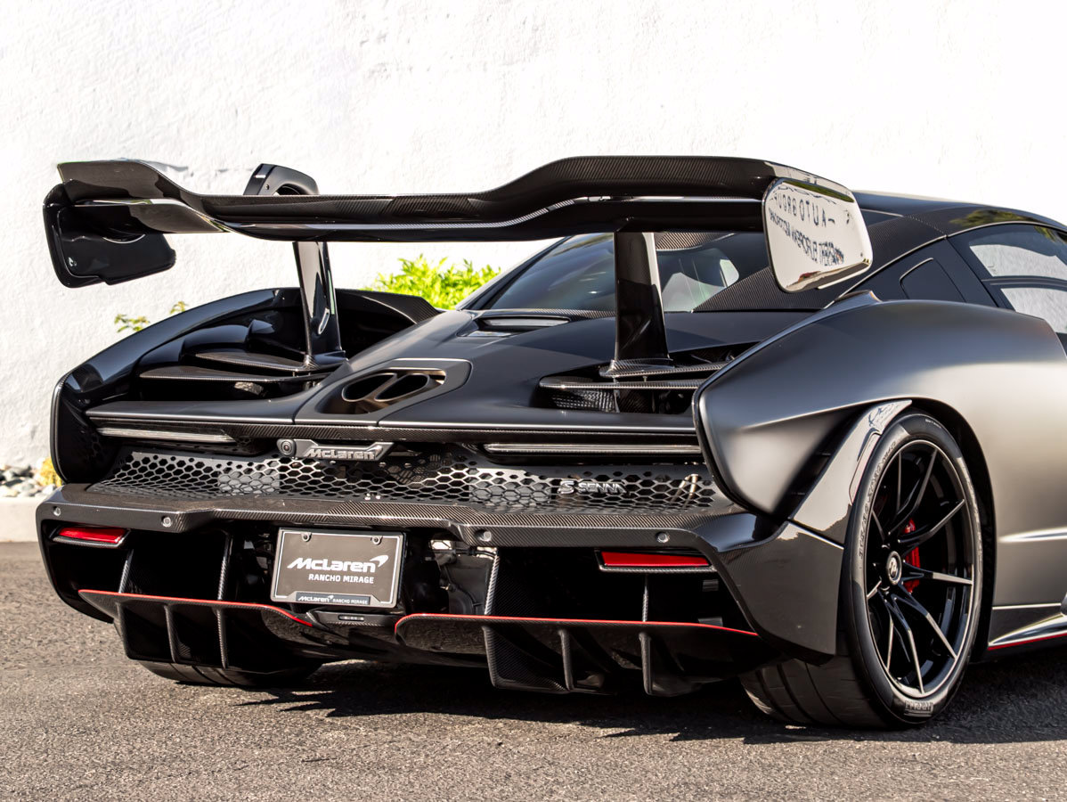 Used 2019 McLaren Senna photo 8