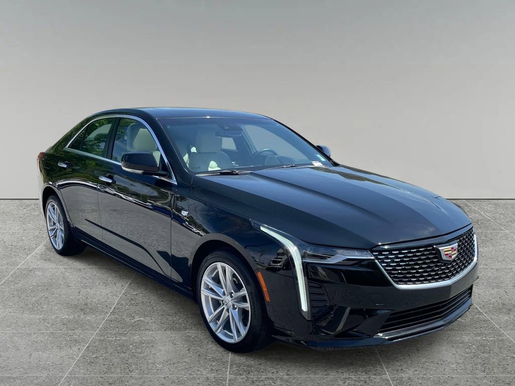 2023 Cadillac CT4 Luxury