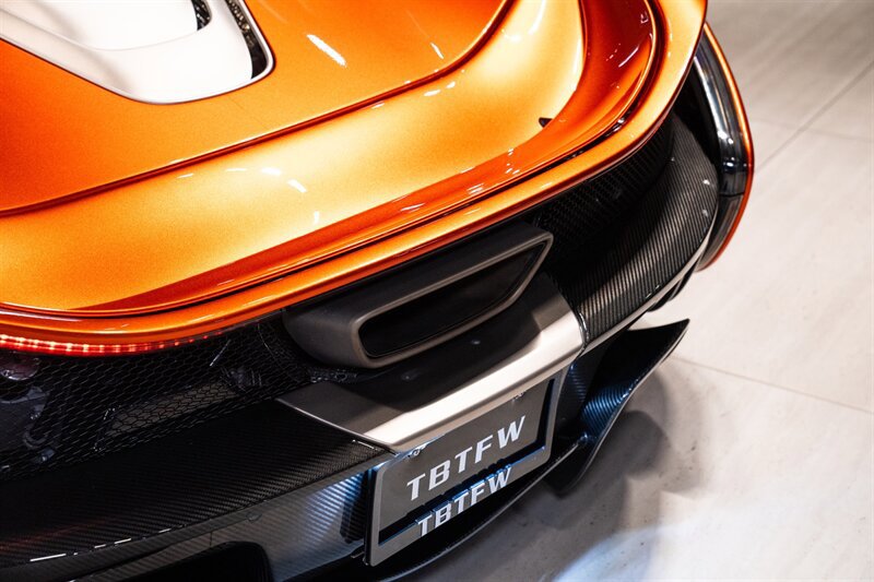 Used 2014 McLaren P1 photo 21