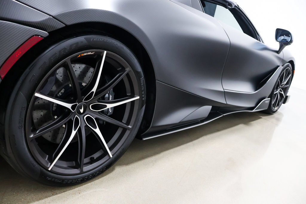 Used 2022 McLaren 765LT photo 54