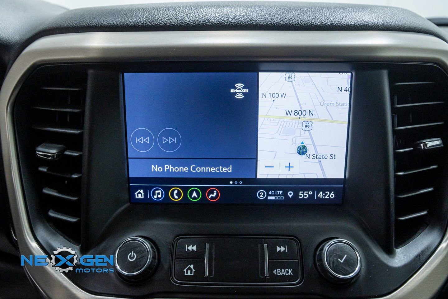 2021 GMC Acadia Denali