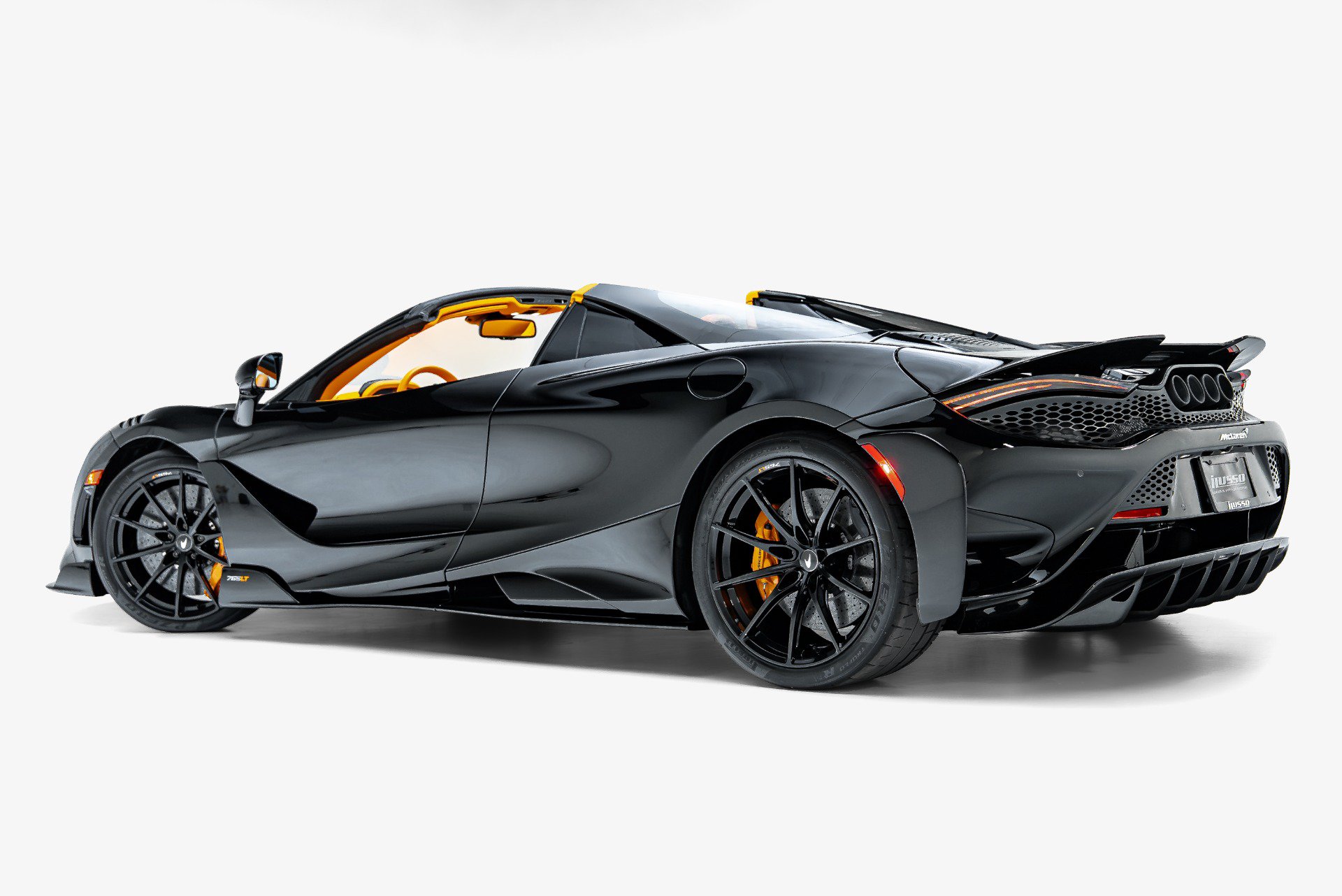 Used 2022 McLaren 765LT photo 15