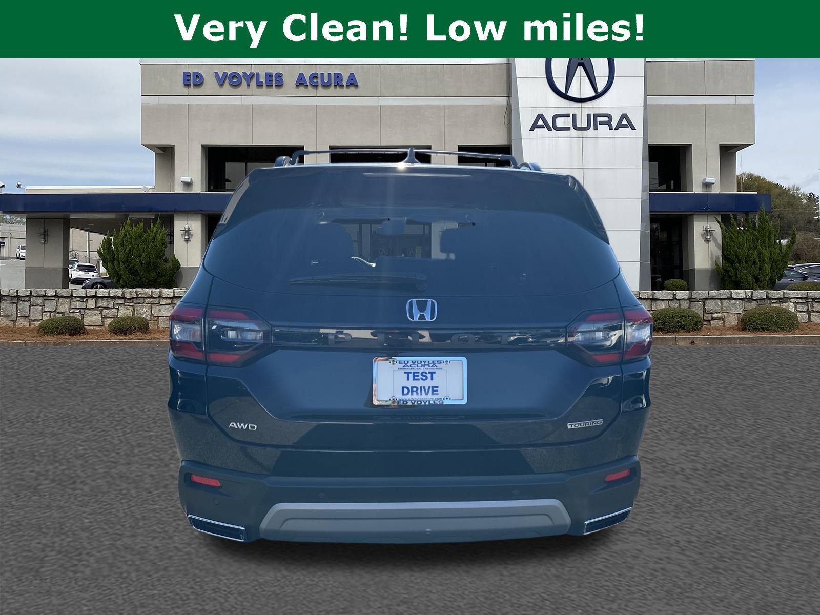 2025 Honda Pilot Touring